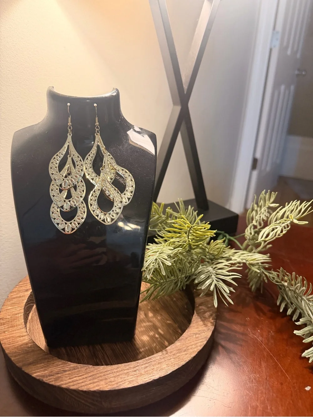 SHEIN Gold-Tone Filigree Teardrop Faux Floral Earrings